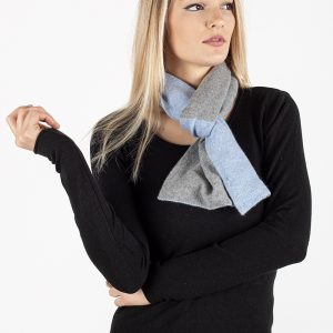 Art. 5185  Sciarpa unisex con asola