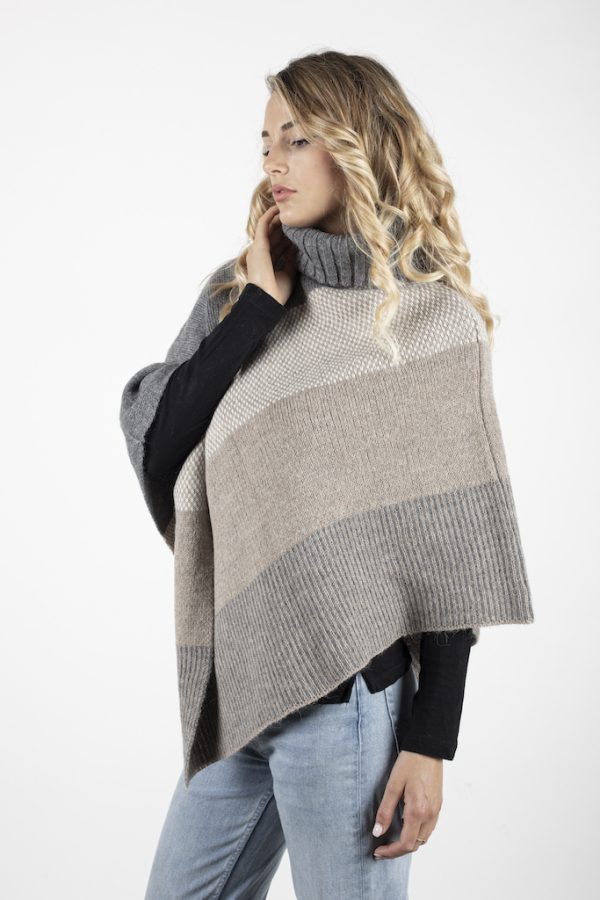 Poncho 4461-P — poncho in lana — Goia Roberto